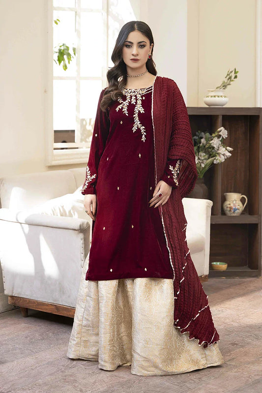 Picture of Hadia Batool - Parizad Collection - Sarooj - Available at Raja Sahib
