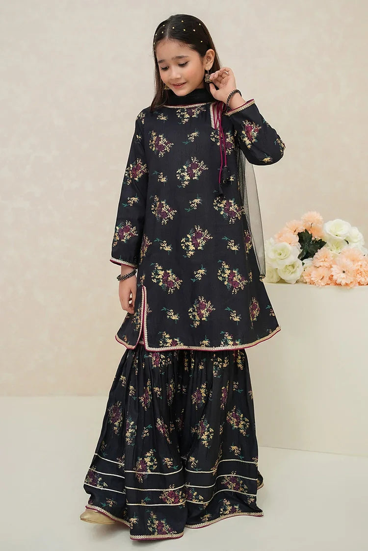 Picture of Modest - Festive Collection Vol 1 - Siyara - Available at Raja Sahib