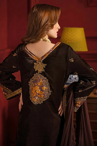 Picture of Charizma - Signora Premium Embroidered Velvet Edit Vol 1 - CVT4-05 - Unstitched - Available at Raja Sahib