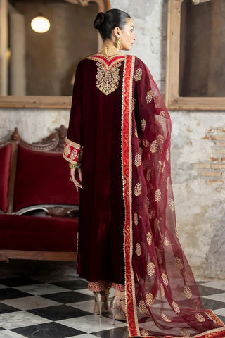 Picture of Zainab Chottani - Velvet Collection - NEESA-D4 - Unstitched - Available at Raja Sahib