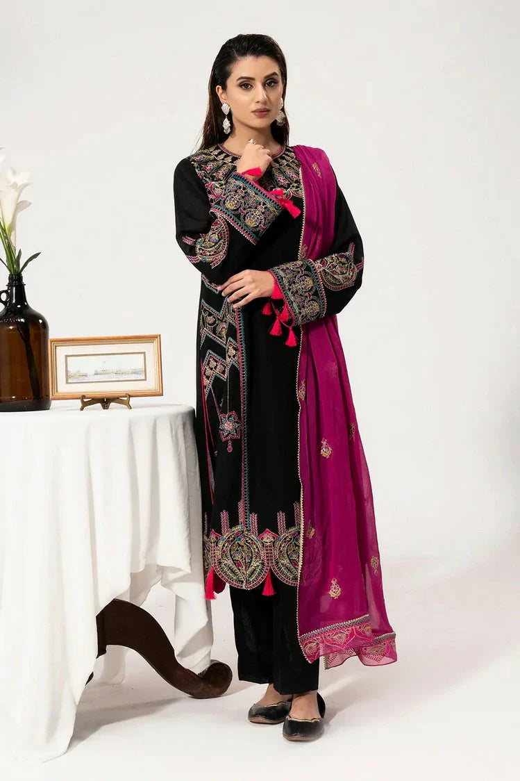 Picture of Saad Shaikh - Luminaa Karandi Collection - 02 Onyx - Unstitched - Available at Raja Sahib