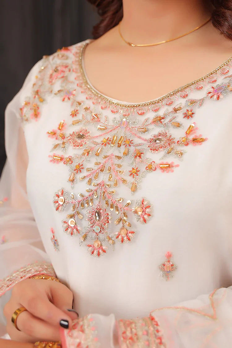 Picture of Fabiha's - Luxury Wedding Pret Collection - Nuri FBN-06 - Available at Raja Sahib