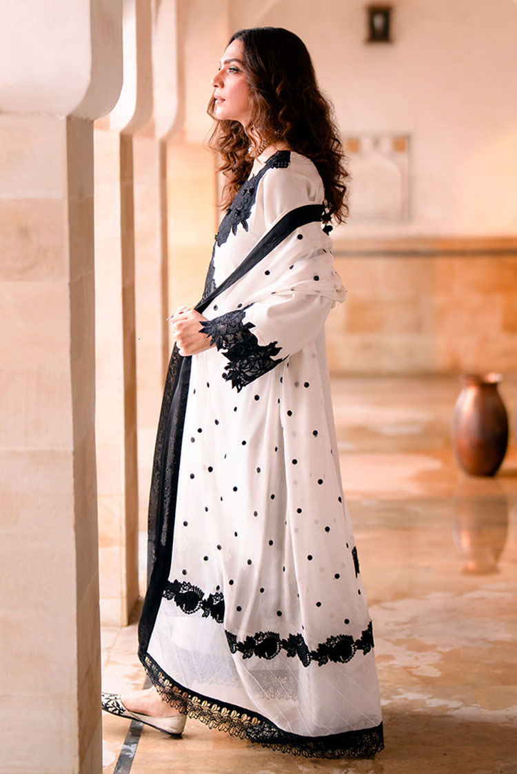 Picture of Fozia Khalid - Kahani Silk Vol IV - Chandni - Available at Raja Sahib