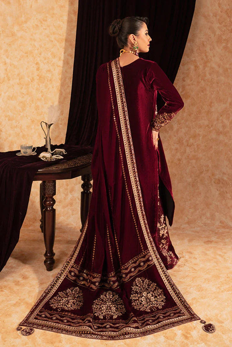 Picture of Fozia Khalid - Velvet Deck - Duchess - Available at Raja Sahib