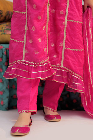 Picture of Senorita - GDD-02430 | Tea Pink & Gold | Formal 3 Piece Suit | Banarsi Jacquard - Available at Raja Sahib