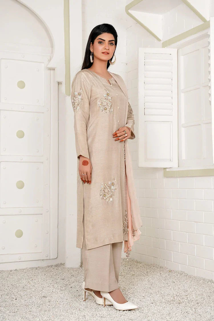 Picture of Hadia Batool - Celeste Pret Collection - Liyana - Available at Raja Sahib