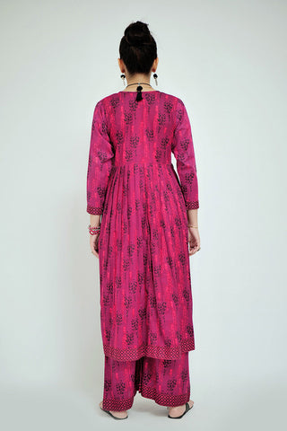 Picture of Senorita - LAC-02690 | Magenta & Multicolor | Casual 2 Piece Suit  | Cotton Lawn Printed - Available at Raja Sahib