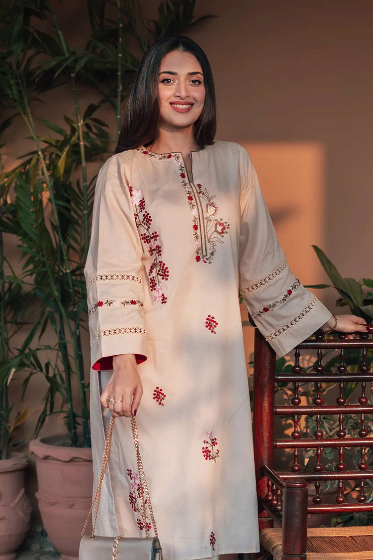 Picture of La Rosaa - Basics Pret Collection - Lina - Available at Raja Sahib