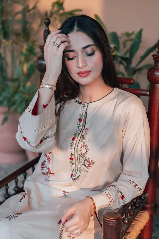 Picture of La Rosaa - Basics Pret Collection - Lina - Available at Raja Sahib