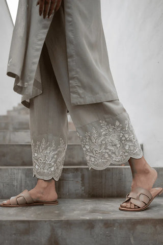 Picture of La Rosaa - Basics Pret Collection - 2 PC - Luna - Available at Raja Sahib