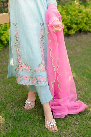 Picture of La Rosaa - Basics Pret Collection - Skyla- 3Pc - Available at Raja Sahib