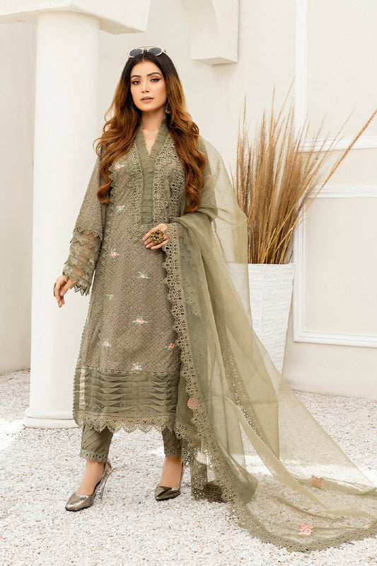 Picture of Shanzay Fahad - Formal & Wedding Pret Collection - Mushk 04 - Available at Raja Sahib