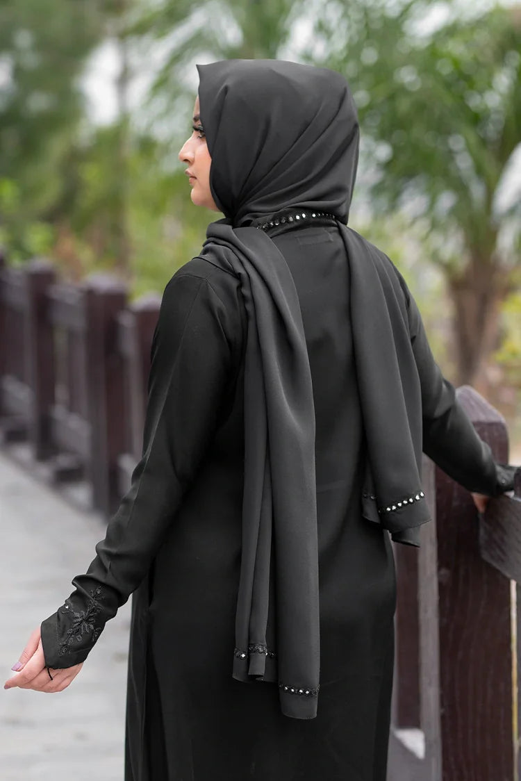 Picture of Malbus - Embroidered Abaya - Black - Available at Raja Sahib