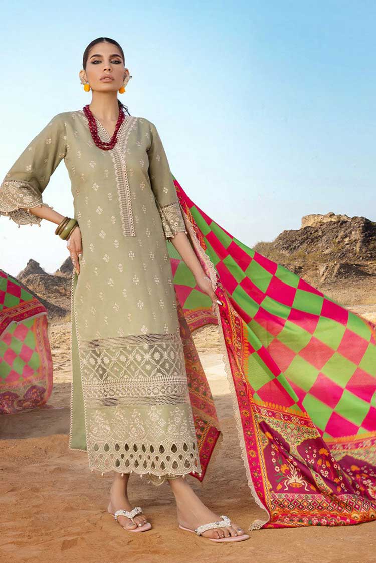 Picture of Zainab Chottani - 10B Laal’En Luxury Chikankari Collection - Available at Raja Sahib