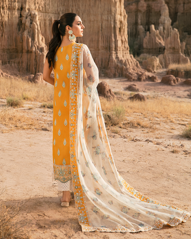 Picture of Maria Osama Khan Qamar-09 Pariwash Premium Lawn Collection 2022 - Available at Raja Sahib