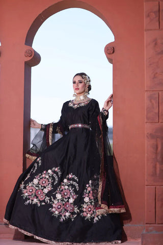 Maryam Malik Luxury Pret - Anaarkali (Black Pishwas + Dupatta With Front Motfis)