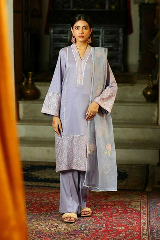 C4 - Lilac Muse Embroidered Lawn 3-PC Suit