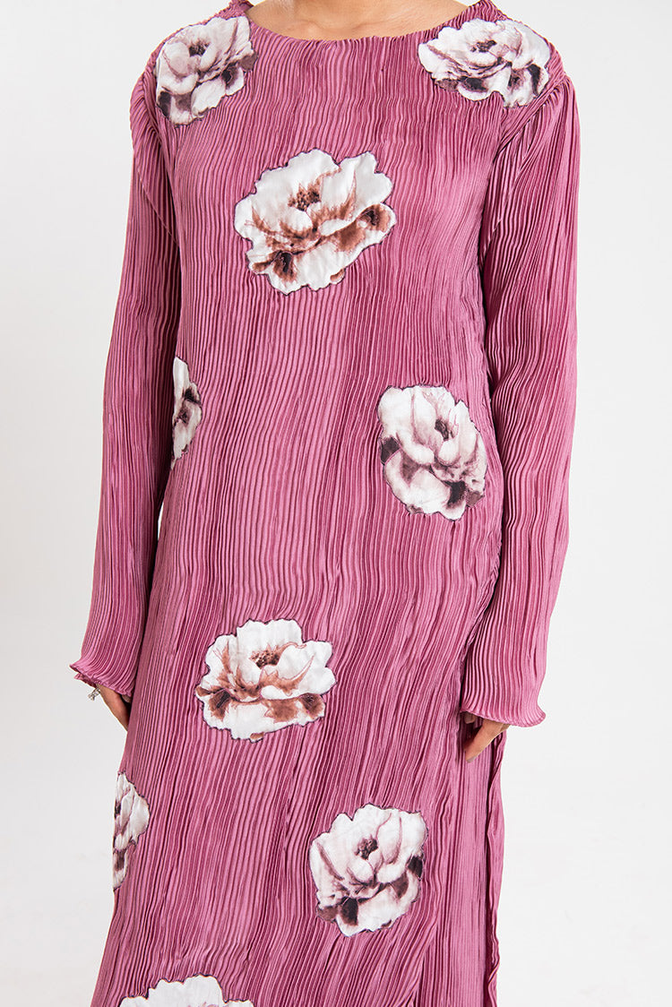 Picture of Maria Osama Khan - Claire Pleated Silk Collection - Rosy - Available at Raja Sahib