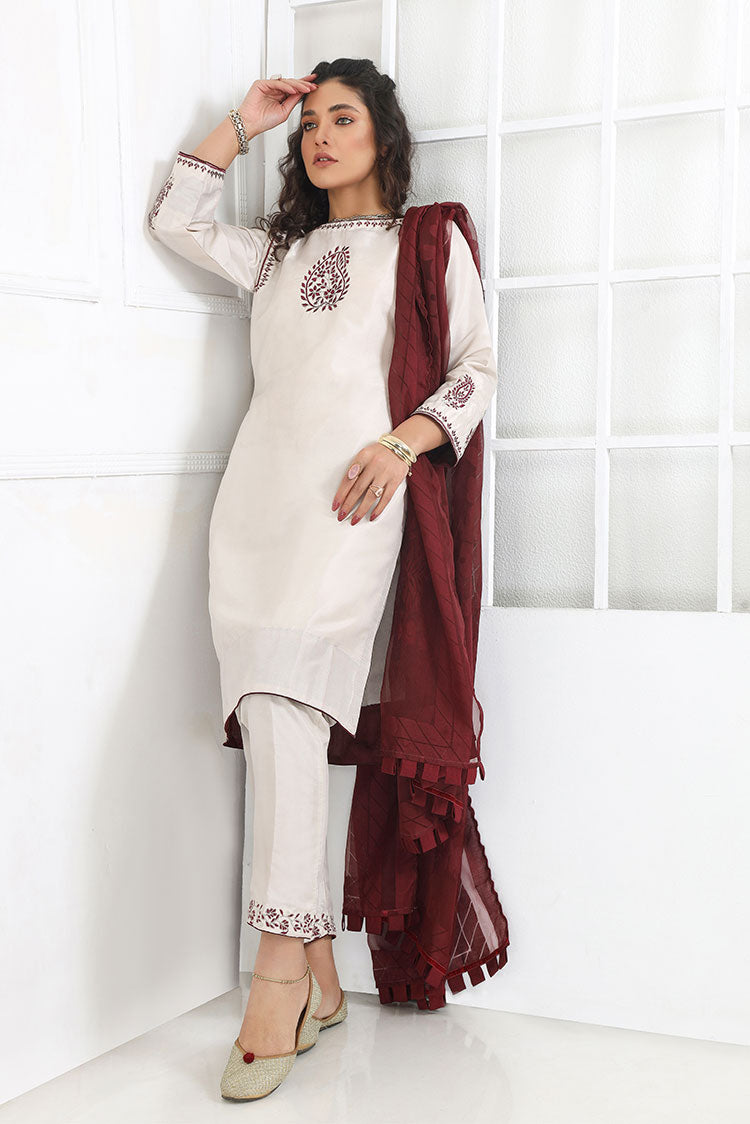 Picture of Zivah - Riwaj Basic Formals Collection - Crystal Quartz - Available at Raja Sahib