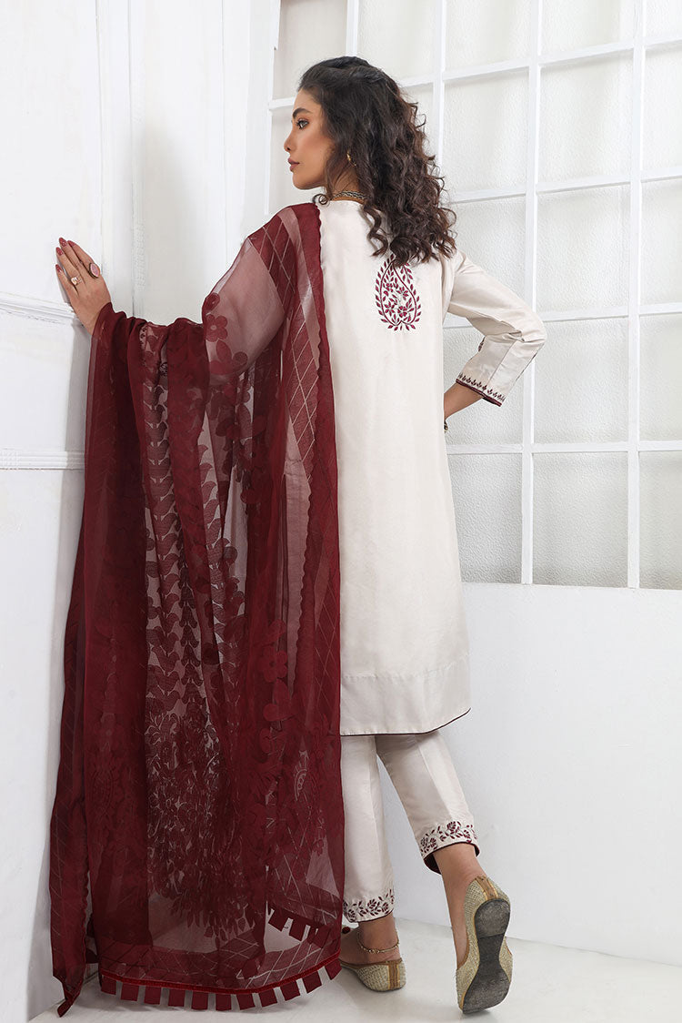 Picture of Zivah - Riwaj Basic Formals Collection - Crystal Quartz - Available at Raja Sahib