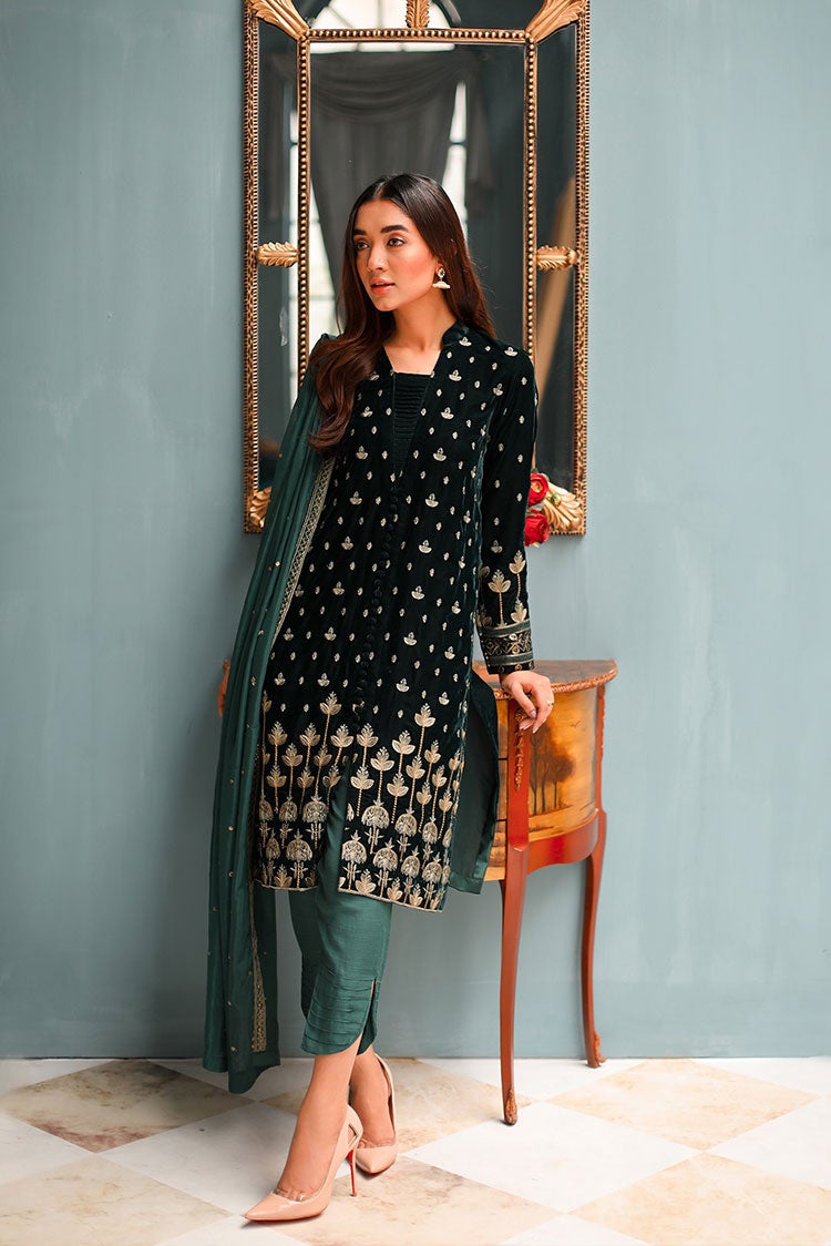 Picture of Shanyera - D7-Emerald Plush Aria Winter Pret  Collection - Available at Raja Sahib