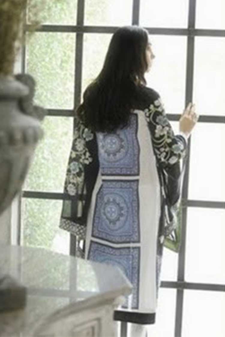 Picture of Lakhany - Design 01 Zunn Lawn Collection - Available at Raja Sahib