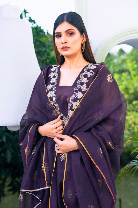 Picture of PSK Couture - Qaus e Qaza Festive Allure Collection - Royal Orchid - Available at Raja Sahib