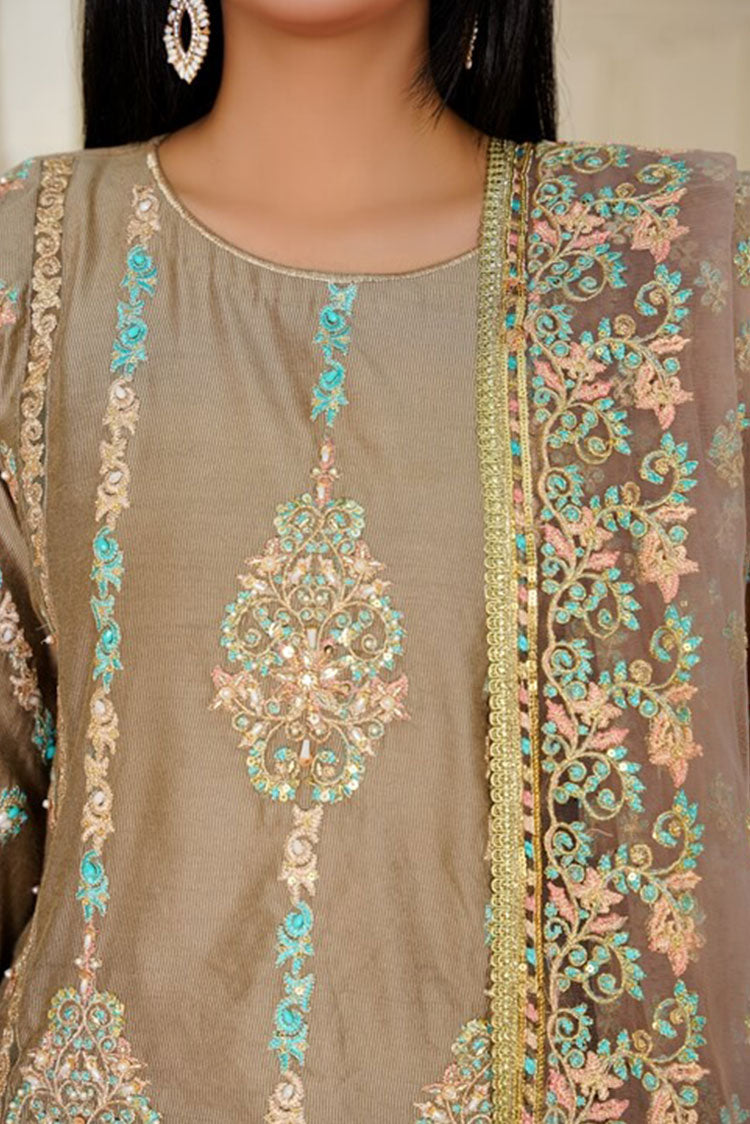 Picture of Ayat - Laila Luxury Pret Collection - Soona - Available at Raja Sahib