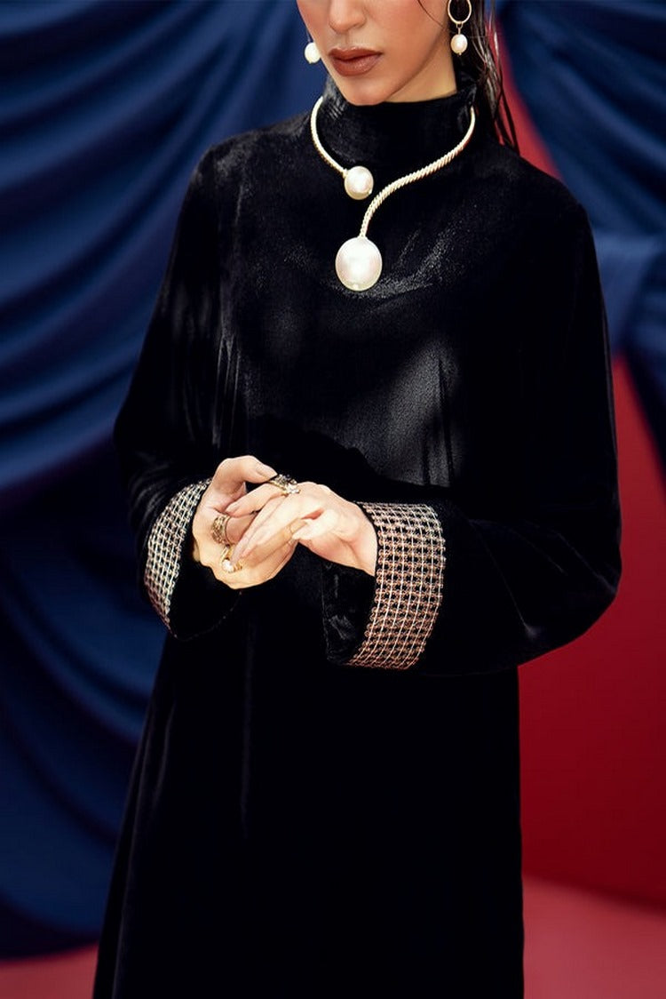 Picture of Fozia Khalid - Husan e Zauq Velvet Collection - Midnight Glamour - Available at Raja Sahib