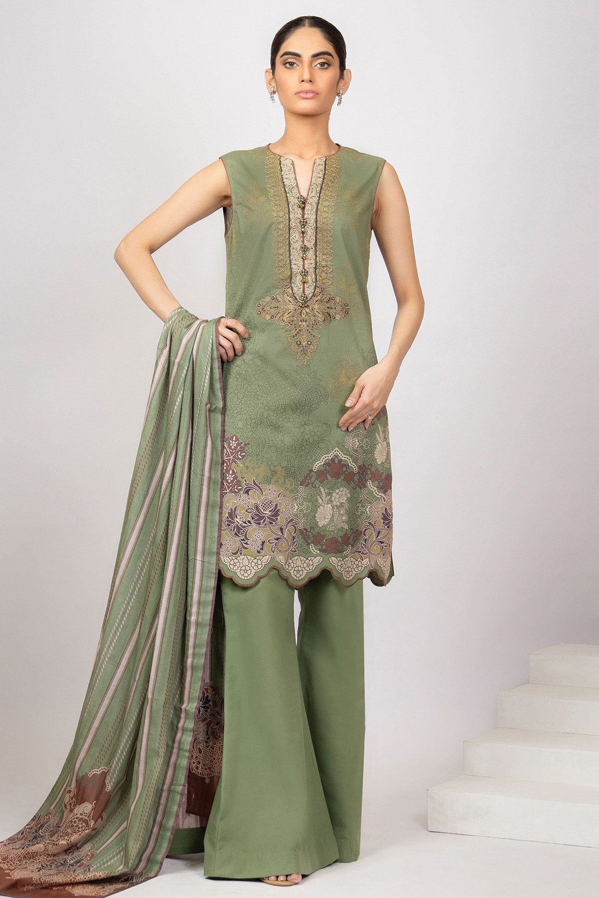 Picture of Al Karam - 3 PC  SS06A Spring Summer Lawn Collection - Available at Raja Sahib