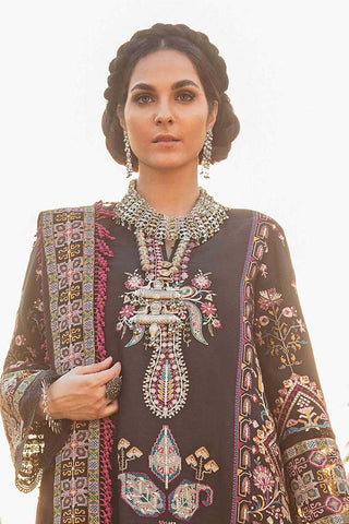 10 Zahira Winter Embroidered Collection (Sardiyon ki Kahani)