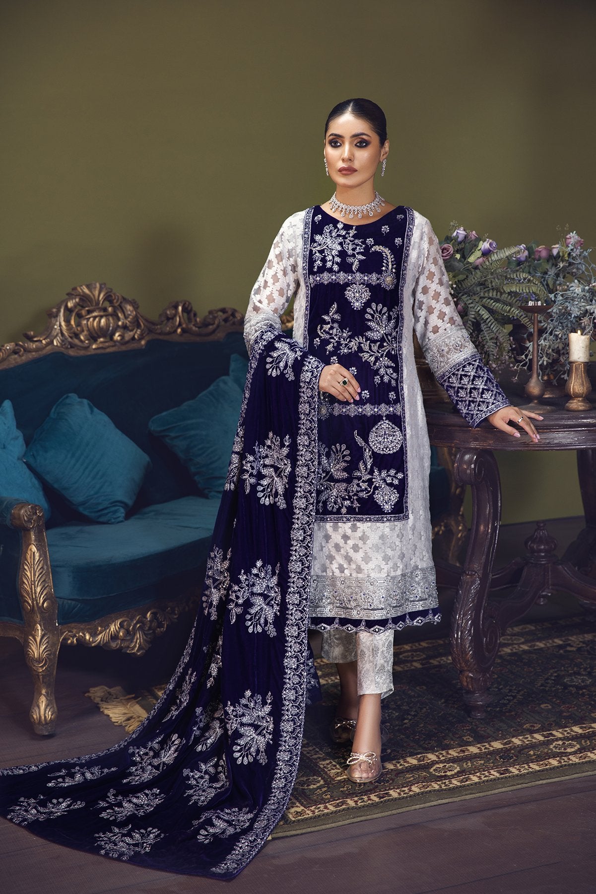 Picture of House of Nawab -02 Durra Makhmal Velvet Wedding Formals Collection - Available at Raja Sahib