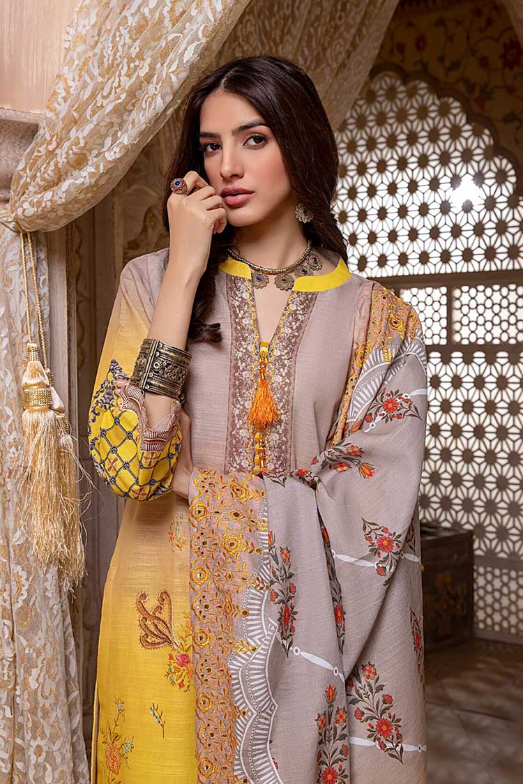 Picture of Regalia Textiles - RKCW 11 Khaddar With Cut Work Embroidered Dupatta Collection - Available at Raja Sahib