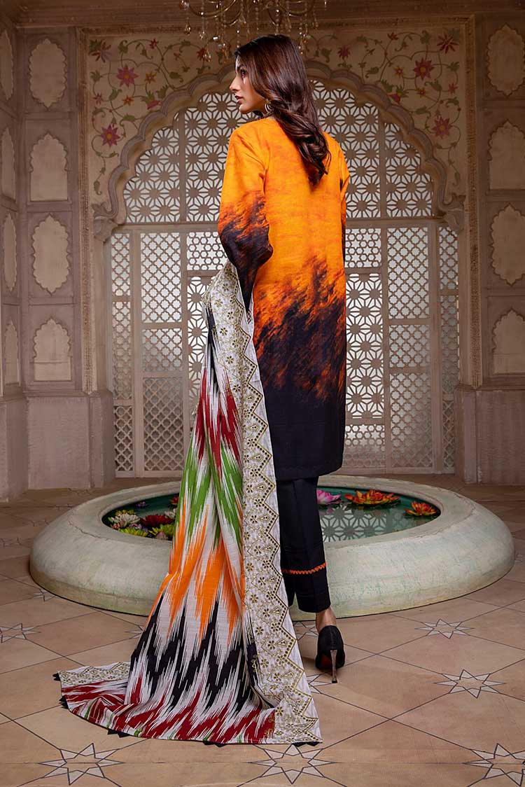 Picture of Regalia Textiles - RKCW 12 Khaddar With Cut Work Embroidered Dupatta Collection - Available at Raja Sahib