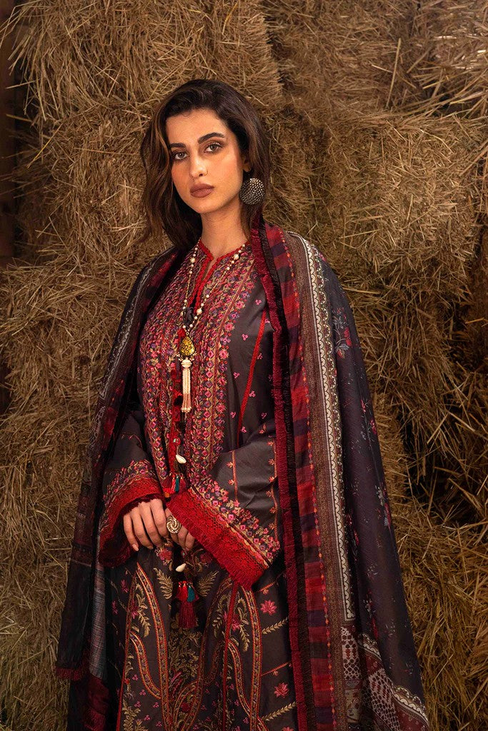 Picture of Sobia Nazir - AW 22 8B Autumn Winter Collection - Available at Raja Sahib