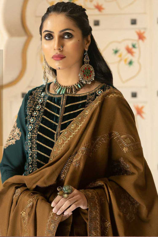 Picture of Anamta - 04 Emerald Metallic Dans Le Imperial Winter Shawl Series Vol 3 2022 - Available at Raja Sahib