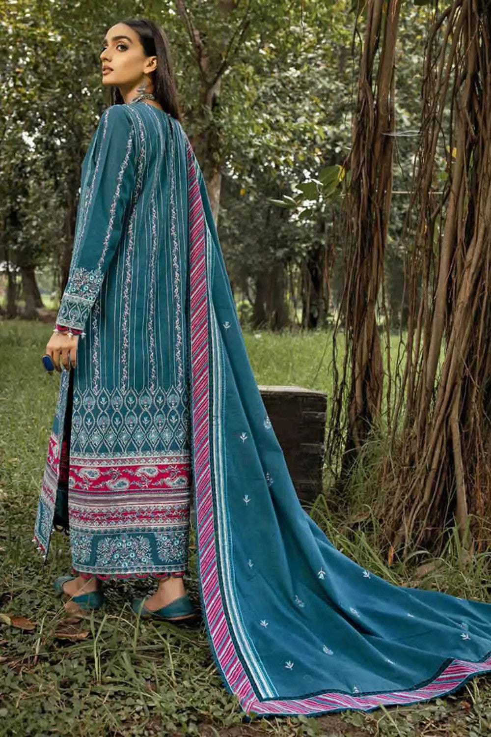 Picture of Gul Ahmed - 3PC Khaddar Suit K-22055 Winter Collection - Available at Raja Sahib