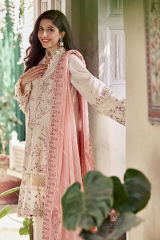 4043 Jahan Premium Embroidered Lawn Collection
