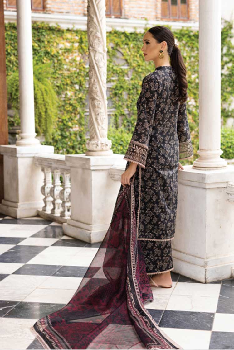 Picture of Zainab Chottani - 6A Onyx Aura Tahra Embroidered Lawn Collection - Available at Raja Sahib