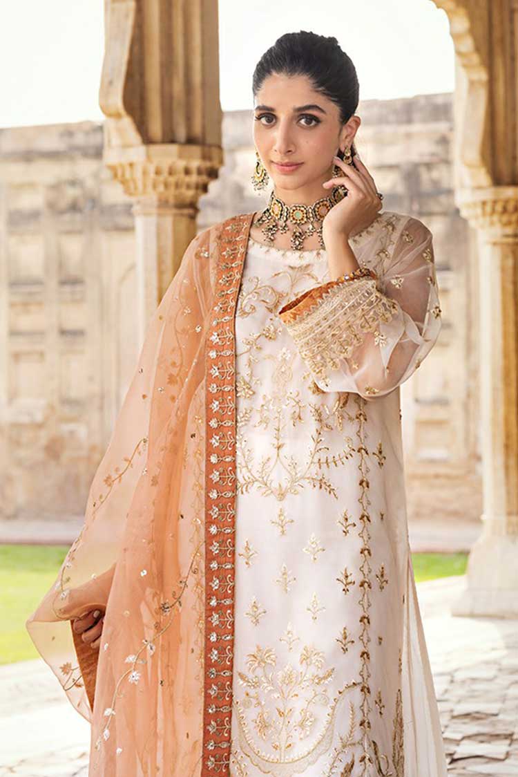 Picture of Zainab Chottani - 04 Mumtaz Tahra Luxury Festive Collection - Available at Raja Sahib