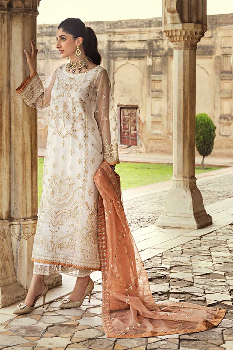 Picture of Zainab Chottani - 04 Mumtaz Tahra Luxury Festive Collection - Available at Raja Sahib