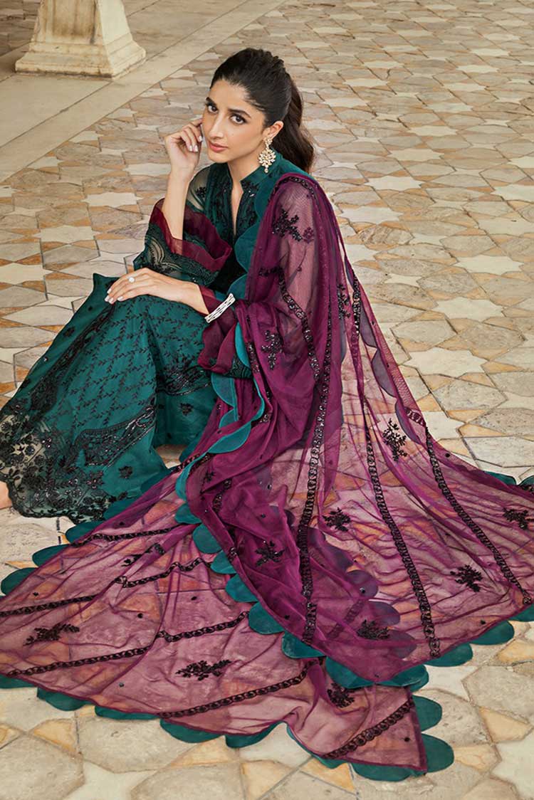 Picture of Zainab Chottani - 06 Saanjh Tahra Luxury Festive Collection - Available at Raja Sahib