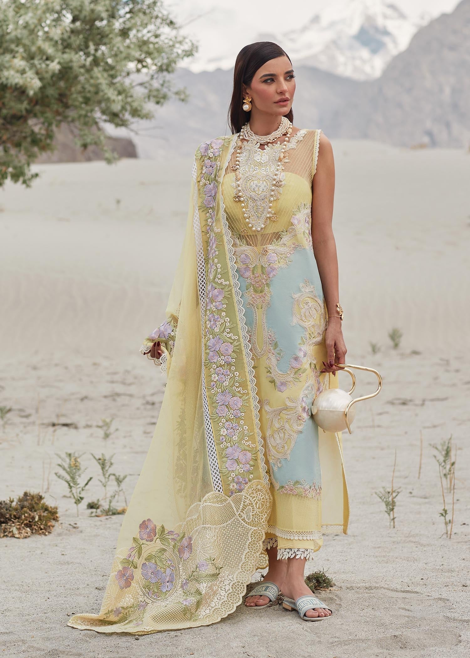 Picture of Crimson - 8A Marori Dreams Luxury Lawn Collection - Available at Raja Sahib